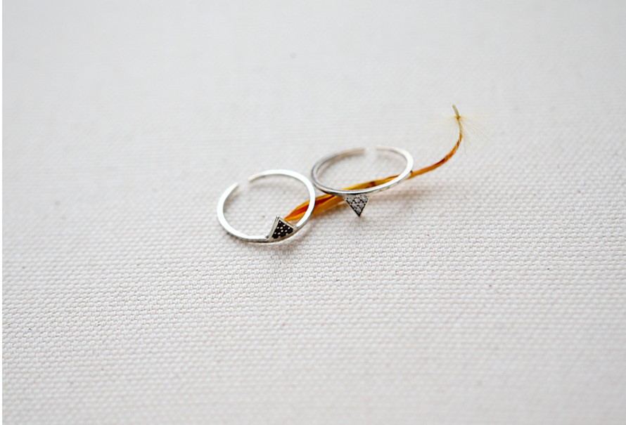 S925 Sterling Silver Triangle Open Ring Aura Rene