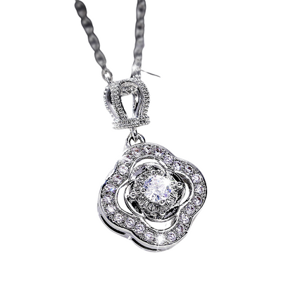 Four-Leaf Clover Pendant Necklace Aura Rene